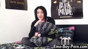 Gay fuck Cute emo Mylo Fox joins homoemo in his very first ever solo