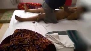 Indian villager giving massage to sext naked aunty